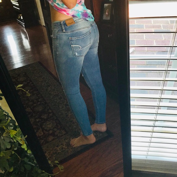 American Eagle distressed jeans - Picture 6 of 8
